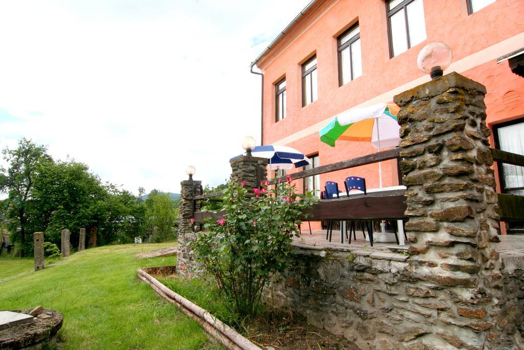 Penzion Muflon Bela nad Radbuzou Luaran gambar
